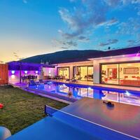 Villa Granada Duo — 2