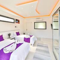 Villa Granada Duo — 41