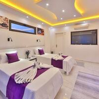 Villa Granada Duo — 49