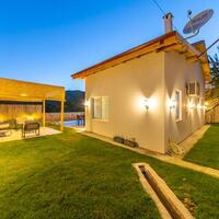 Villa Belis — 8