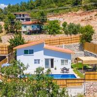 Villa Belis — 35