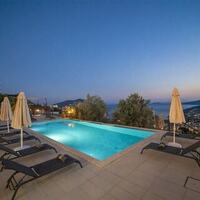 Villa Abis — 11