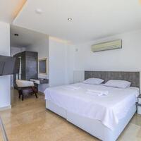 Villa Everes — 51