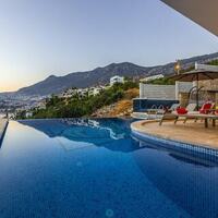 Villa Everes — 72