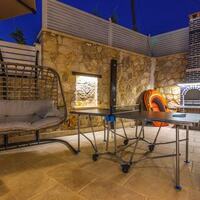 Villa Everes — 80