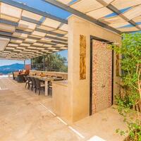 Villa Kral — 142