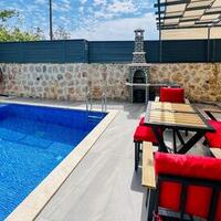 Villa Lantana — 18