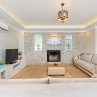 Villa Kral — 180