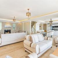 Villa Kral — 182