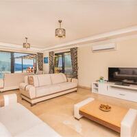 Villa Kral — 184