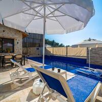 Villa Anemon 3 — 5
