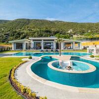 Villa Green House — 1