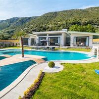 Villa Green House — 9