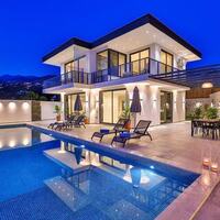 Villa Fi Manor — 1