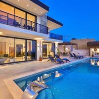 Villa Fi Manor — 3