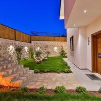 Villa Fi Manor — 12