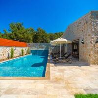 Villa Zeyn 6 — 12