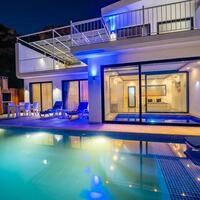 Villa Glorya — 1