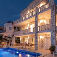 Villa Ketchy — 3