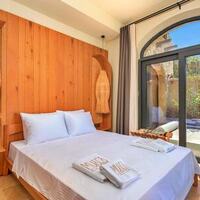 Villa Muses Erato — 77