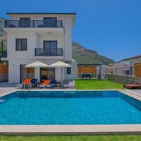 Villa Santorini — 2