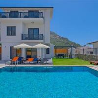 Villa Santorini — 3