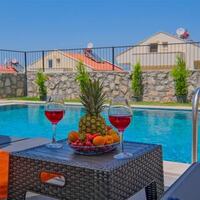 Villa Santorini — 8