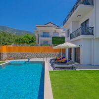 Villa Santorini — 13