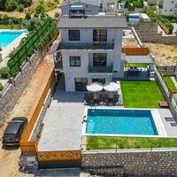 Villa Santorini — 64