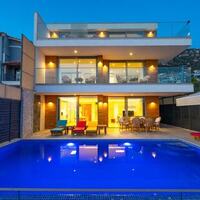 Villa Likapa 2 — 3