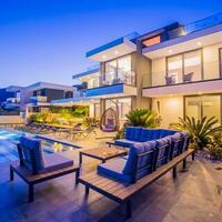 Villa Vogue — 2