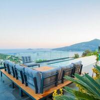 Villa Vogue — 5