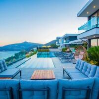 Villa Vogue — 13