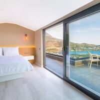 Villa Vogue — 14