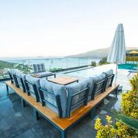 Villa Vogue — 33
