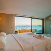 Villa Vogue — 39