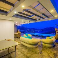 Villa Vogue — 44