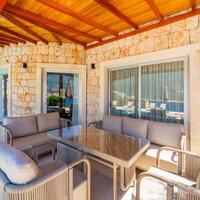 Villa Ada Uno – Çukurbağ kiralık villa