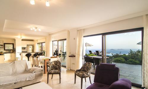 Villa Falcon Lodge — 26