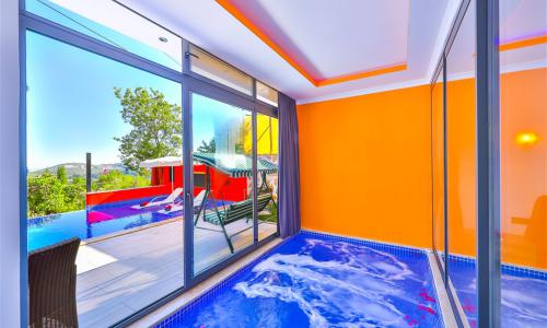 Villa Rainbow — 17