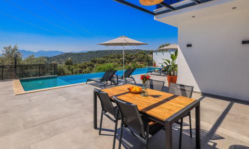 Villa Fi Manor — 27