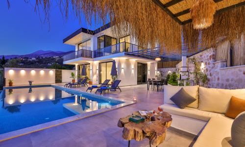Villa Fi Manor — 2