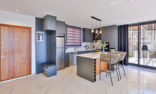 Villa Fi Manor — 34