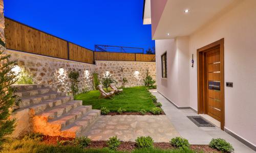 Villa Fi Manor — 12