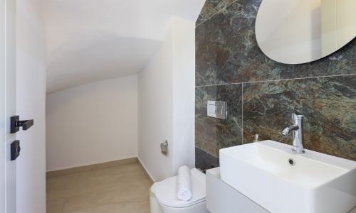 Villa Fi Manor — 41