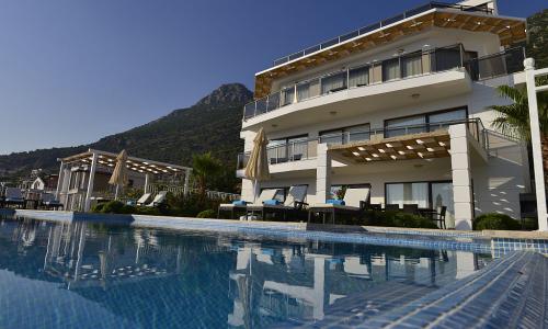 Villa Falcon Lodge — 23