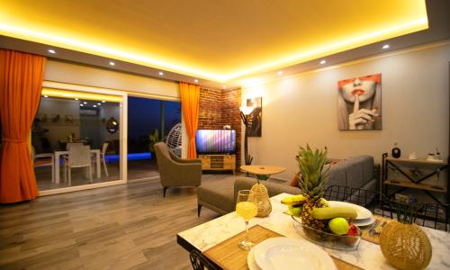Villa Petra — 36