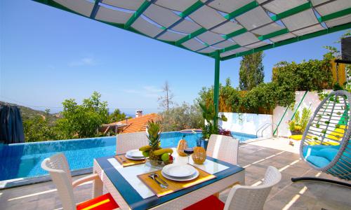 Villa Petra — 12