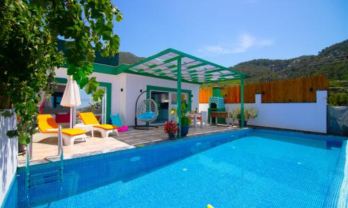 Villa Petra — 4