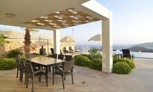 Villa Falcon Lodge — 13